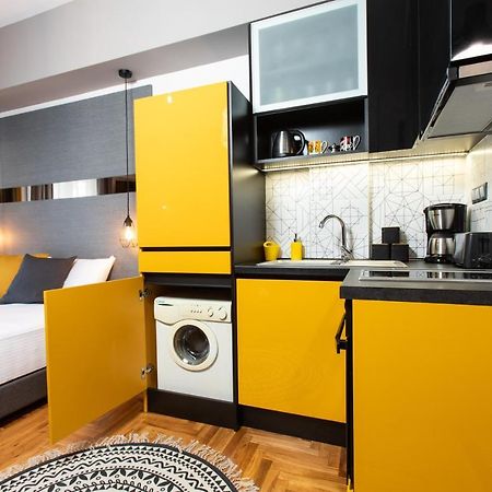Downtown Luxury Boutique Suites : The Yellow Suite Selanik Dış mekan fotoğraf