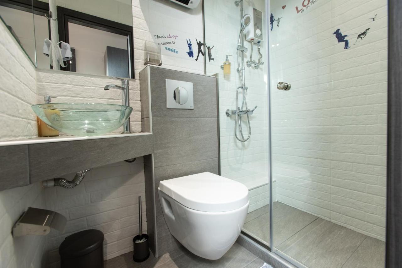 Downtown Luxury Boutique Suites : The Yellow Suite Selanik Dış mekan fotoğraf